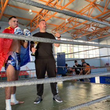 Luptătorul de kempo Darius Stoica din Lupeni va participa la gala Colosseum