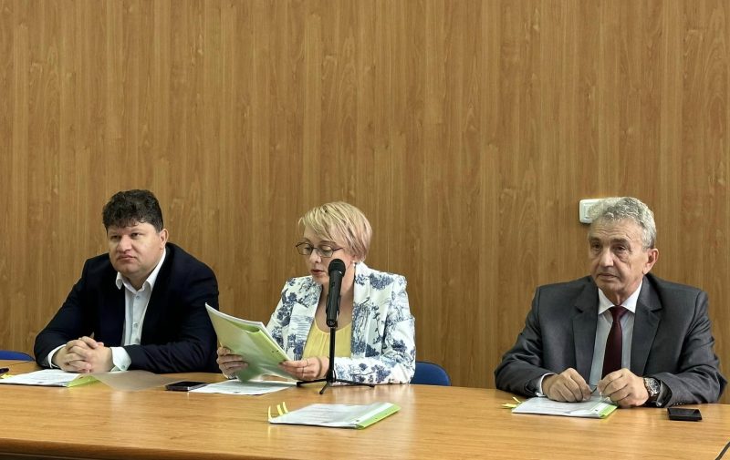 Noile autorități ale administrațiilor publice locale din județul Hunedoara își intră în drepturi