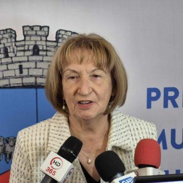 Viceprimarul municipiului Vulcan, prof. Malvine Socaci a demisionat din funcție