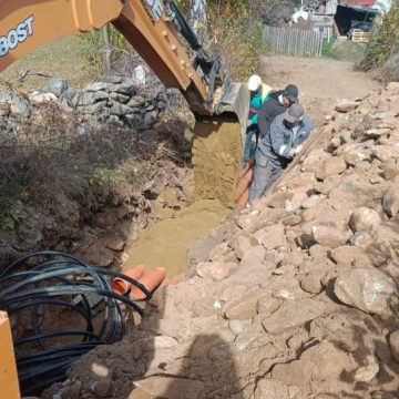 Apă potabilă în toate gospodăriile din municipiul Lupeni!