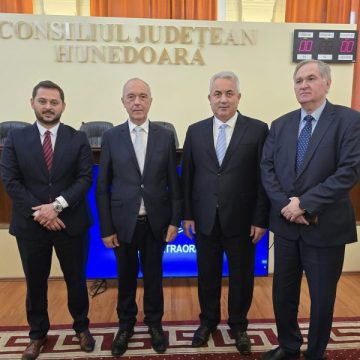 Echipă completă la conducerea Consiliului județean Hunedoara