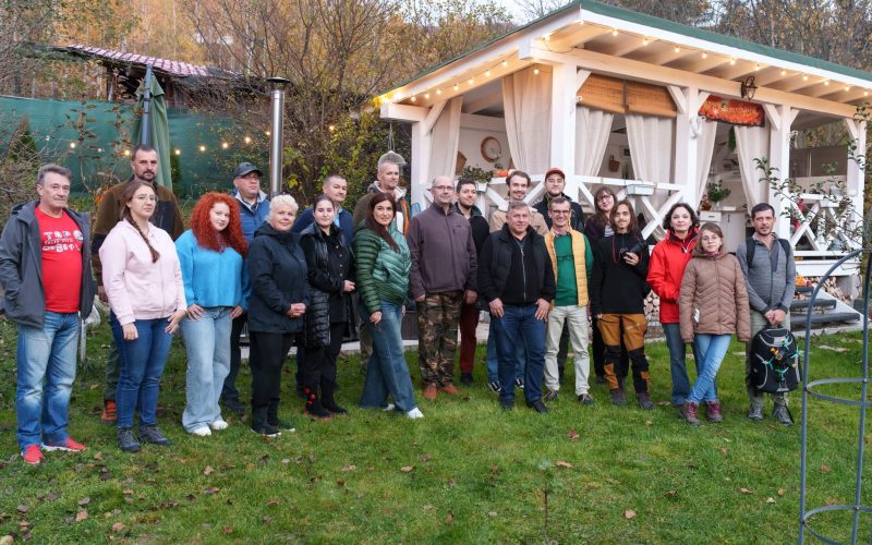 ”Ținutul Momârlanilor – Țara dintre Jiuri” destinație de top pentru fotografi participanți la cel mai mare Salon Național de Fotografie din România