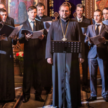 Corala „Sacerdotes” aduce bucuria colindelor în Biserica „Sf. Mihail și Gavril” din Vulcan