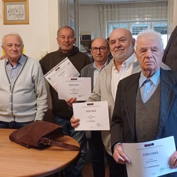 Scriitori hunedoreni, laureați ai Premiilor Uniunii Scriitorilor din România – Filiala Alba Iulia