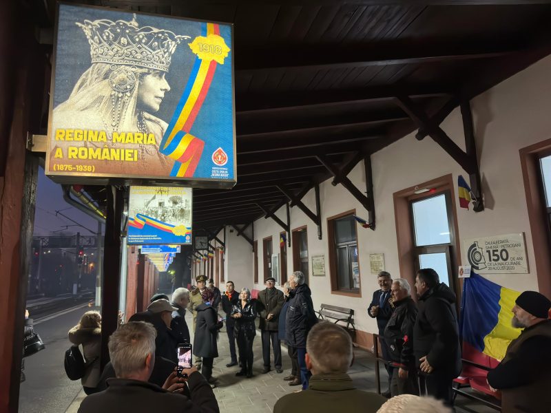 Lecție de istorie de Ziua Națională a României, în Gara din Petroșani