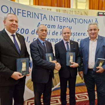 Avram Iancu și epoca sa în paginile unei noi cărți de excepție prezentate la Consiliul județean Hunedoara