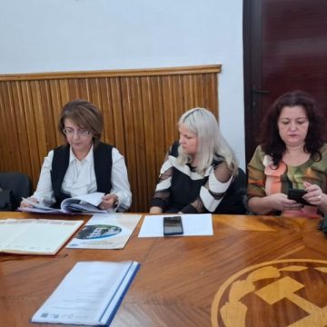 Masă rotundă la Petroșani privind dezvoltarea programelor de învățământ dual în Valea Jiului