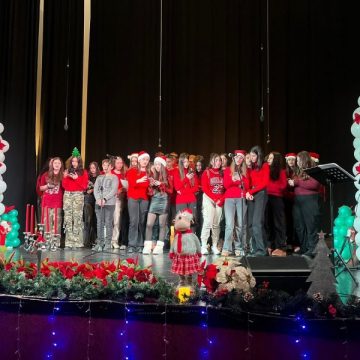 Spectacolul colindelor la Școala gimnazială nr. 3 Lupeni