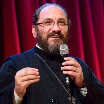 „Betleemul din inima noastră”, o conferință de suflet a Părintelui Constantin Necula, în Valea Jiului, la Petrila