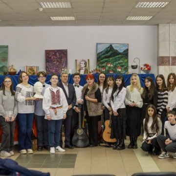 De Ziua Culturii Naționale, elevi, studenți și profesori au stat „La taifas cu Eminescu” la Biblioteca Universității din Petroșani