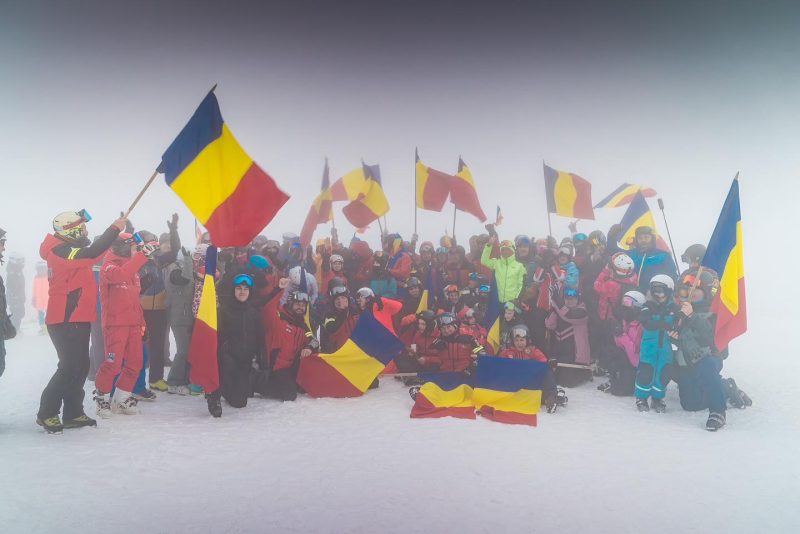 474535412_1015536977265398_1258779864566567171_n Patriotism la cote înalte în stațiunea Straja Lupeni