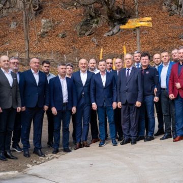 Patru lideri din administrația locală hunedoreană fac parte din noul Consiliu pentru Dezvoltare Regională Vest, condus de Laurențiu Nistor