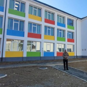 Proiectele în educație de la Lupeni se apropie, rând pe rând, de finalizare iar altele noi se aliniază la linia de start