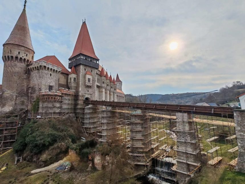 Castelul Corvinilor nu va putea fi vizitat în perioada 18-24 martie 2025