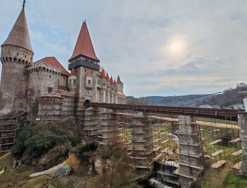 Castelul Corvinilor nu va putea fi vizitat în perioada 18-24 martie 2025