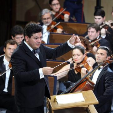 Cristian Măcelaru va deschide ediția aniversară a Festivalului Enescu din acest an, la pupitrul Orchestrei Filarmonicii „George Enescu”