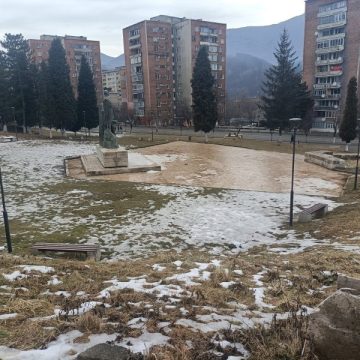 Parcuri moderne și spații publice atractive pentru locuitorii din Deva, Lupeni și Uricani, cu bani europeni, prin Programul Regional Vest
