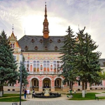 Consiliul județean Hunedoara a repartizat fondurile pentru anul 2026 către primării