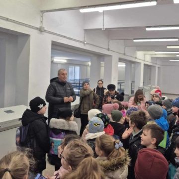 „Săptămâna Verde” a început cu lecții despre tratarea apei, la Stația Taia de la Apa Serv Valea Jiului