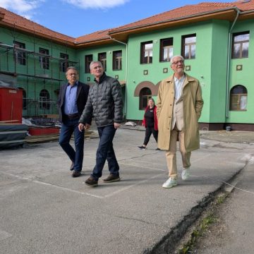 Proiectul de modernizare a Colegiului Național „Mihai Eminescu” din Petroșani avansează