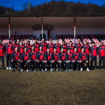 Minerul Lupeni a ratat promovarea în Liga a II-a dar și-a atins obiectivul anului și e campioană în Liga a III-a, seria 9