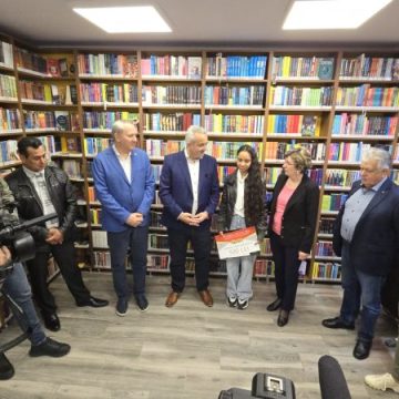 Eleva Florina-Oana Moldovan din Romoșel este premianta lunii mai 2025 pentru excelența în lectură