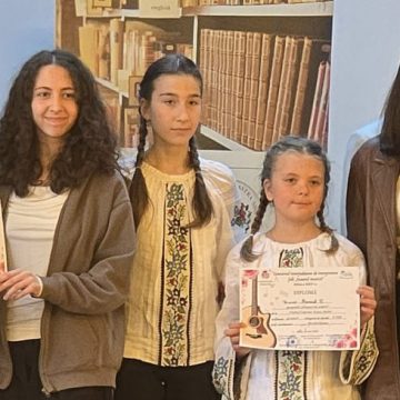 „Glasuri de argint” din Valea Jiului pe podium la Concursul de muzică folk „Sunetul Muzicii” de la Sibiu