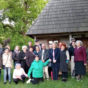 Printre versuri și vorbe cu tâlc, cu scriitori hunedoreni, la Muzeul din Brad