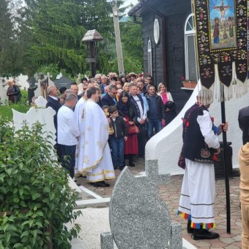 Ziua Eroilor, sărbătoare întru credință și recunoștință la Uricani