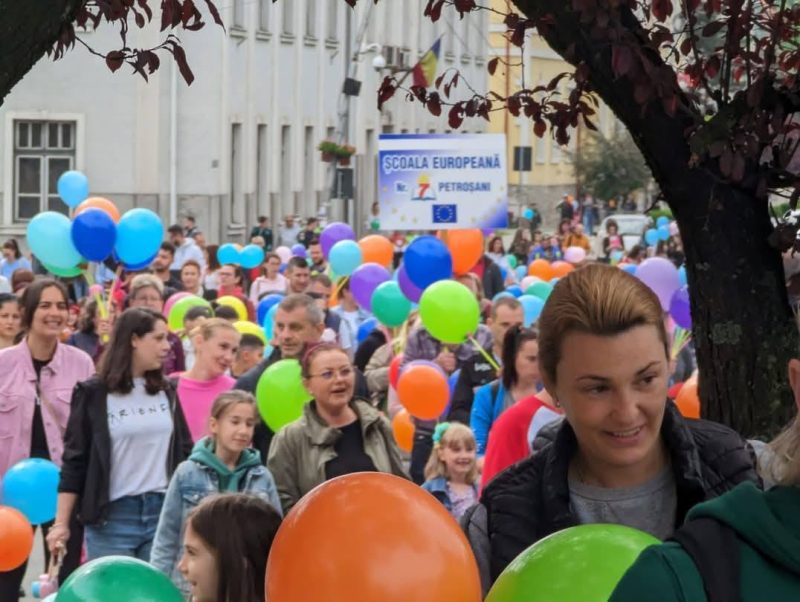 La Petroșani, Ziua Copiilor vine cu „Parada costumelor de carnaval” și alte surprize