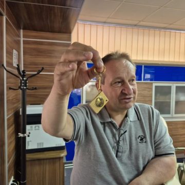 Fenomenala expoziție „Muzeul Bibliei” a colecționarului dr. Ionel Tuțac la Petroșani