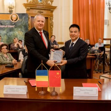 Acord de parteneriat cultural între Biblioteca județeană „Ovid Densușianu” Hunedoara-Deva și Biblioteca Provincială Shaanxi din China