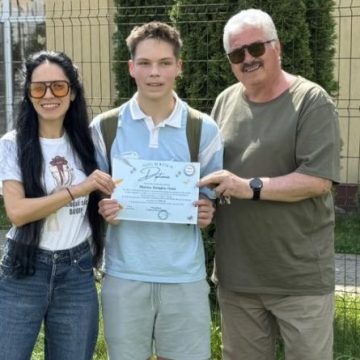 Excelență în educație: petrileanul Petru Ioan Moruș a încheiat primii 9 ani de școală cu 10 pe linie!