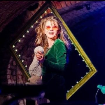 Actrița Simona Codreanu laureată a Festivalului Internațional de Monodramă MonoAKT din Kosovo