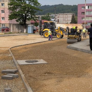 Noi locuri de parcare în cartierul Aeroport din municipiul Petroșani