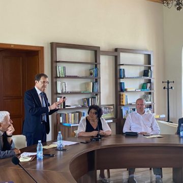 „Academia Română în dialog cu tinerii” la Centrul de Dezvoltare Durabilă, „Țara Hațegului – Retezat”