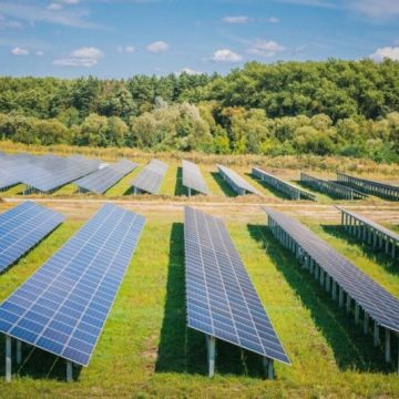 Uricaniul va avea un parc fotovoltaic cu o capacitate de 250 kW
