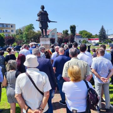 Omagiu public pentru Ioan (Iancu) de Hunedoara la 569 de ani de la dispariţia marelui lider politic şi militar al Transilvaniei