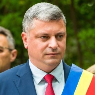 Lucian Resmeriță, primarul municipiului Lupeni, se revoltă împotriva măsurilor Guvernului Bolojan