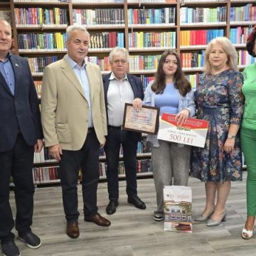 Corina-Maria Muntean din Vălișoara, Premiul pentru excelenţă „Cel mai fidel cititor”