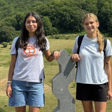 Aventuri pe două roti: două adolescente pornesc într-o aventură de 1400 de km pe bicicletă, pe Via Transilvanica