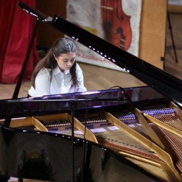 Sidonia Ganea aduce un nou premiu național pentru Școala de Muzică de la Petroșani