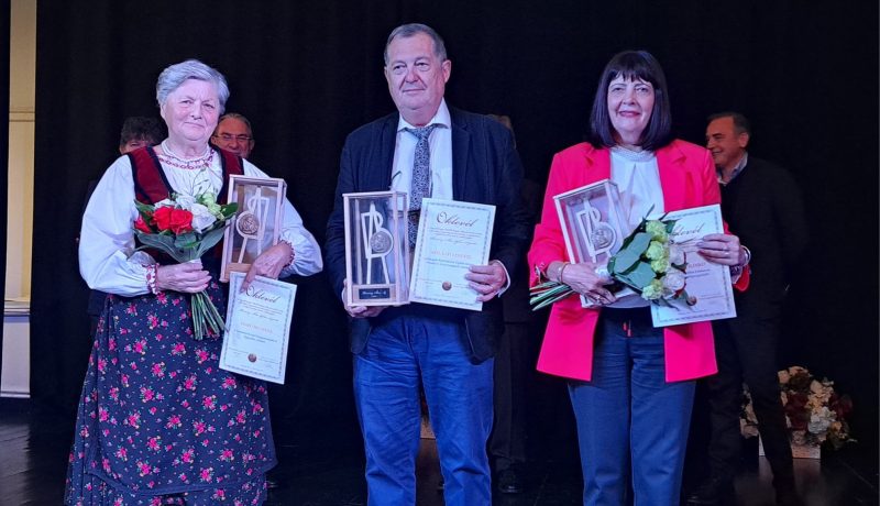 Laureații premiilor pentru implicarea în viața publică a comunității maghiare hunedorene