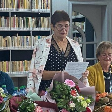 „Cea mai frumoasă singurătate” împărtășită la Orăștie de poeta Nuța Crăciun