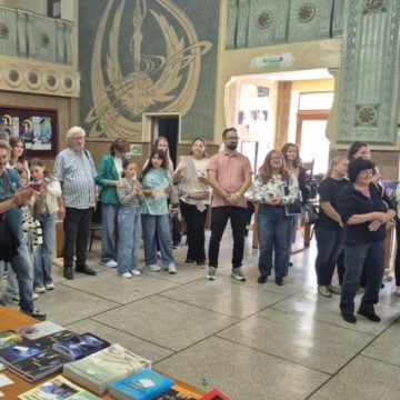 Întâlnire cu cartea și scriitorii la ediția a treia a Festivalului „Valea Jiului literară” de la Petrila