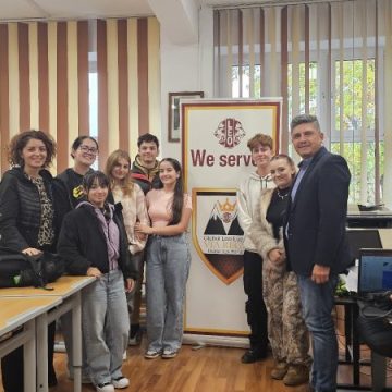 Ziua Mondială a Sănătății Mintale a fost marcată în acest an la Liceul Teoretic „Mircea Eliade” Lupeni