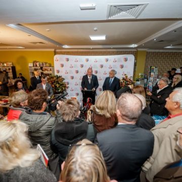 Debut cu interes major din partea iubitorilor de literatură la Salonul Hunedorean al Cărții 2025