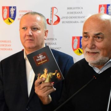 Întâlnirea cu scriitorul Varujan Vosganian la Salonul Hunedorean al Cărții – rememorare și un arc peste timp din decembrie 1989 până astăzi