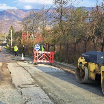 La Lupeni s-au reluat lucrările aferente proiectului „Modernizare rețea rutieră – Lot 1”