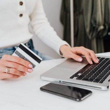 Ce credit online să iau pentru rău platnic? Alegeri inteligente în 2025 pentru nevoile tale financiare